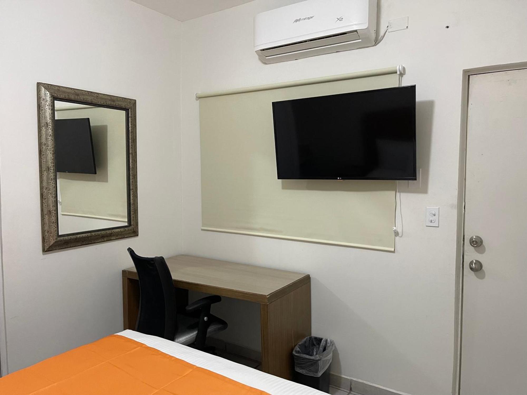 Hotel Las Palmas ลาปาซ ภายนอก รูปภาพ