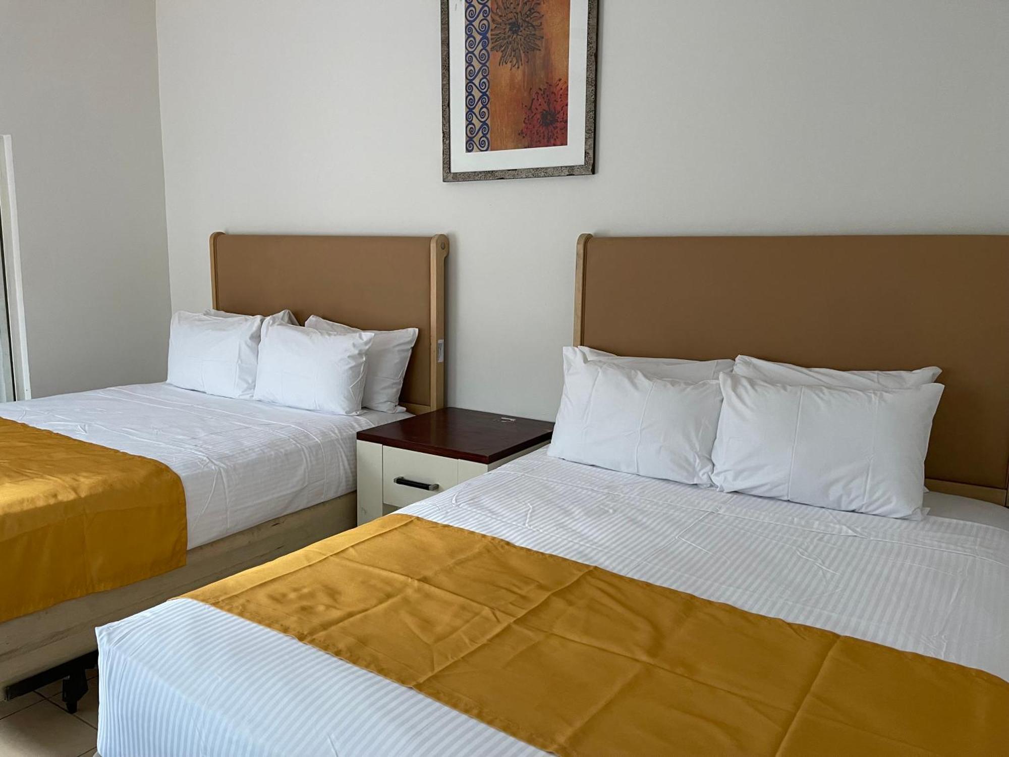 Hotel Las Palmas ลาปาซ ภายนอก รูปภาพ