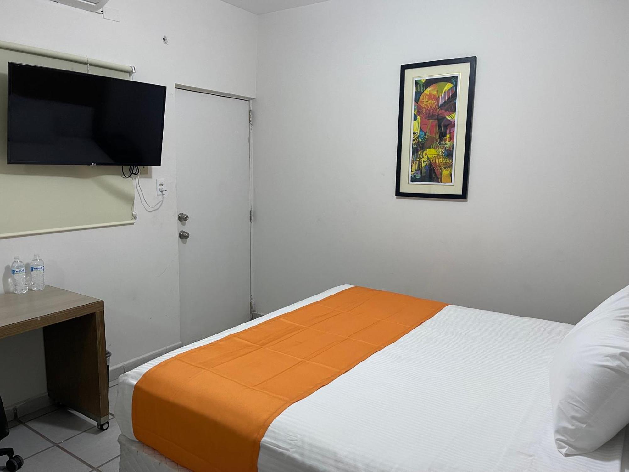 Hotel Las Palmas ลาปาซ ภายนอก รูปภาพ