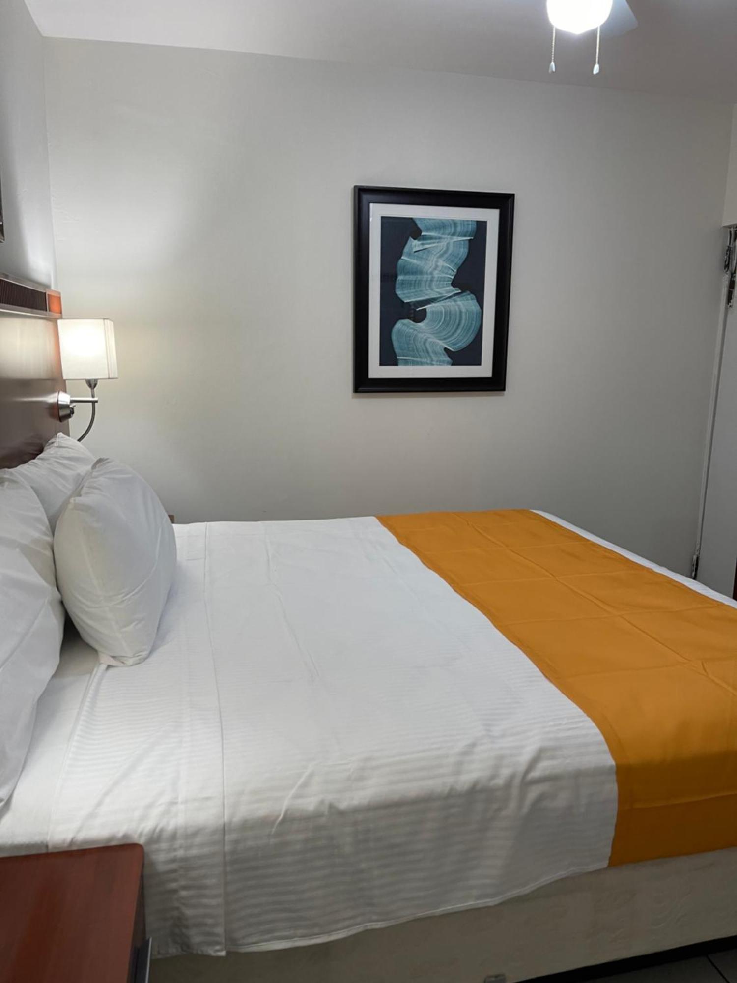 Hotel Las Palmas ลาปาซ ภายนอก รูปภาพ