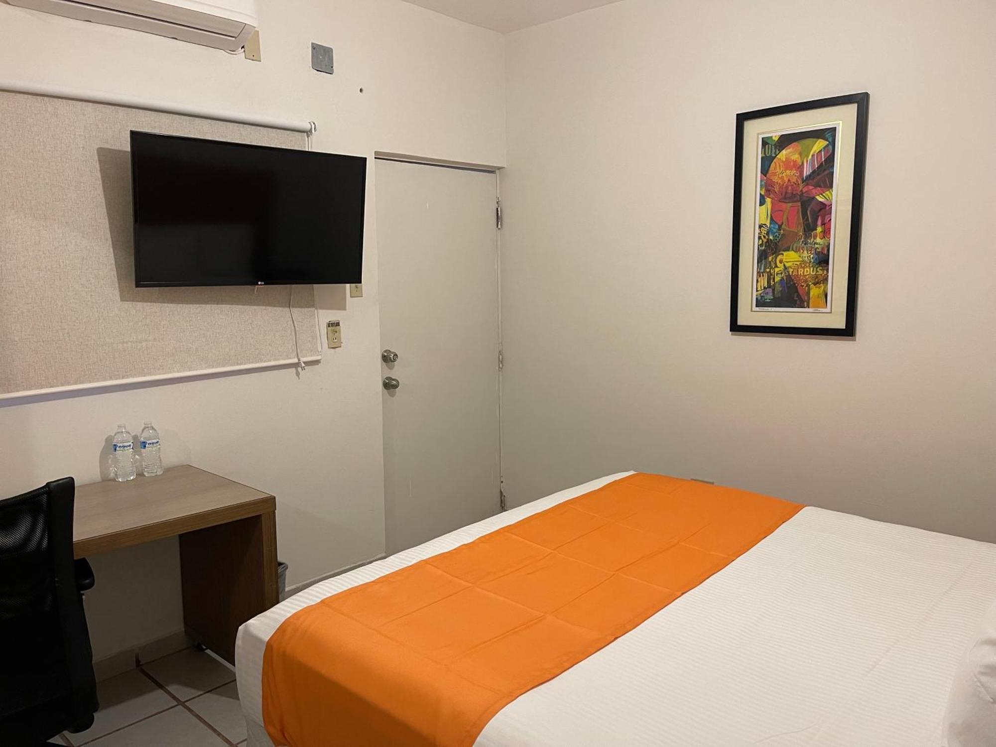 Hotel Las Palmas ลาปาซ ภายนอก รูปภาพ